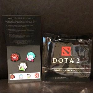 🆑 PRICED- MUST BUNDLE 2 items to BUY